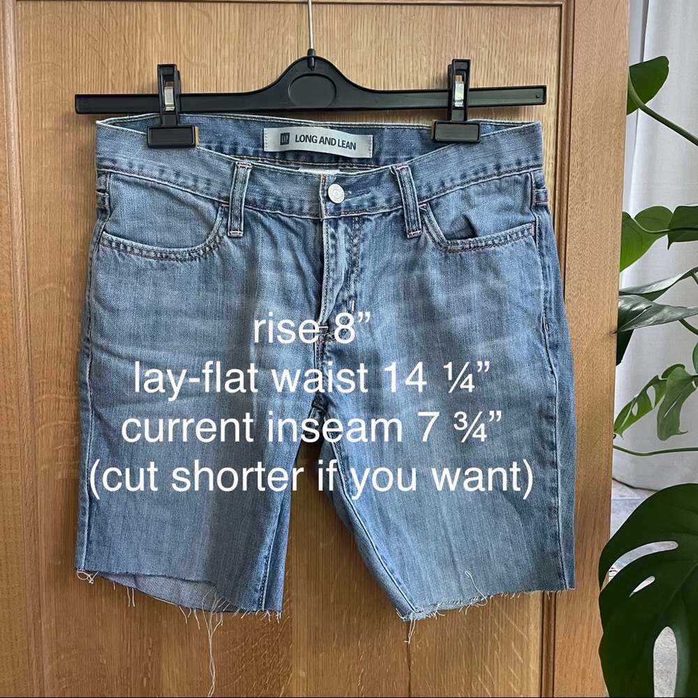 🩳2/$6 shorts see details. GAP cutoff shorts from long jeans size 2 vintage Y2K - Picture 5 of 7